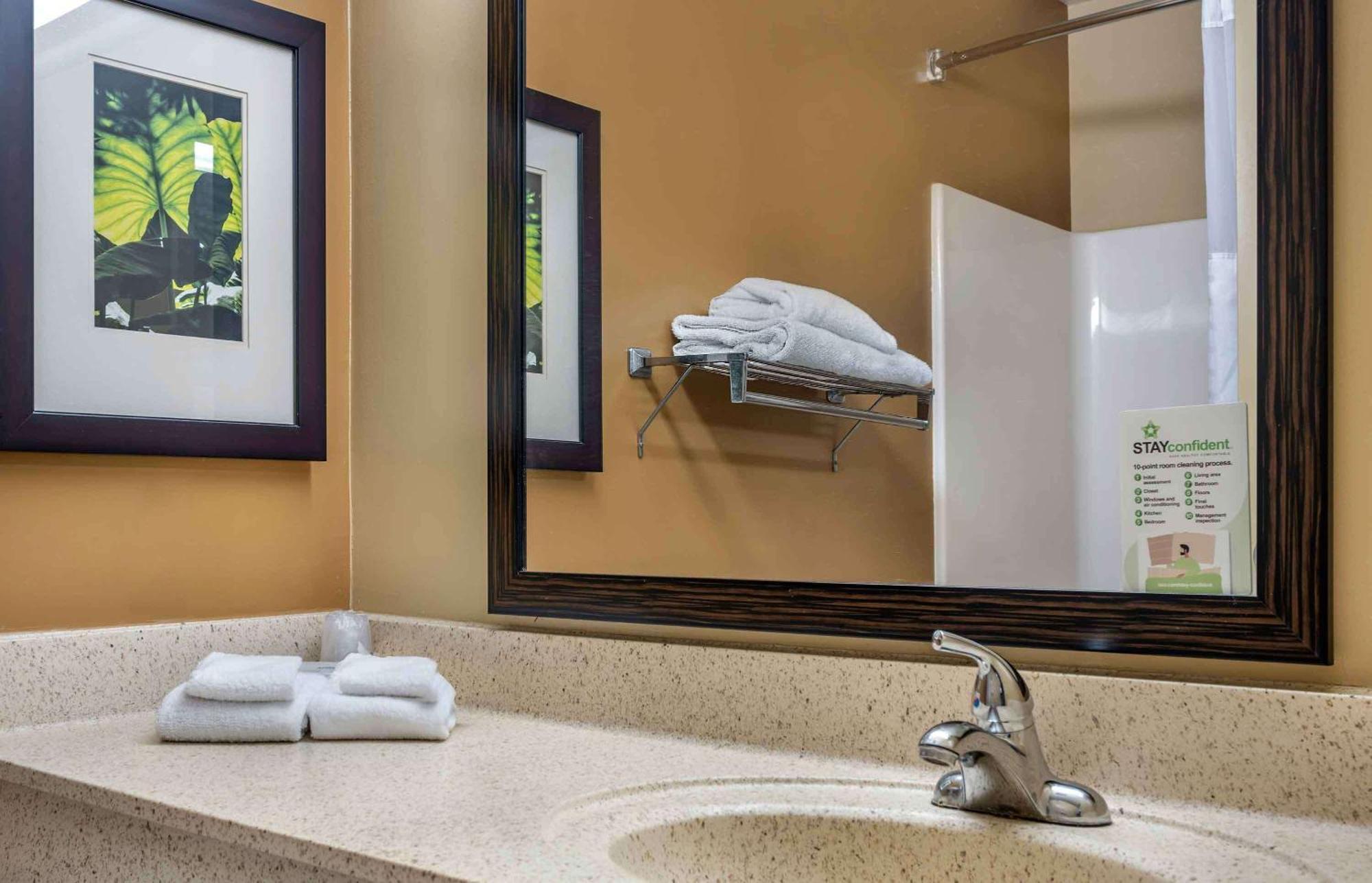Extended Stay America Suites - Fort Lauderdale - Cypress Creek - Andrews Ave Oakland Park Exterior foto