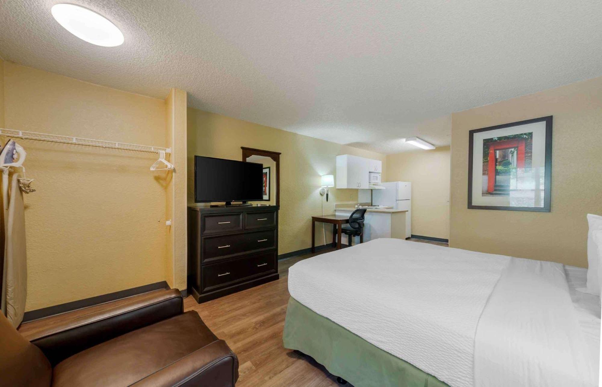 Extended Stay America Suites - Fort Lauderdale - Cypress Creek - Andrews Ave Oakland Park Exterior foto