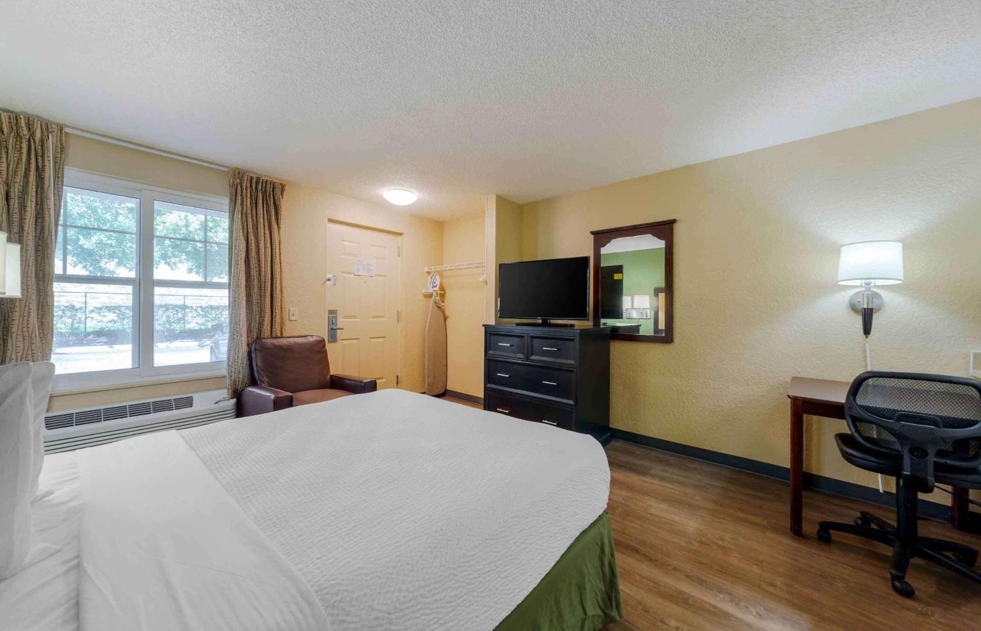 Extended Stay America Suites - Fort Lauderdale - Cypress Creek - Andrews Ave Oakland Park Exterior foto
