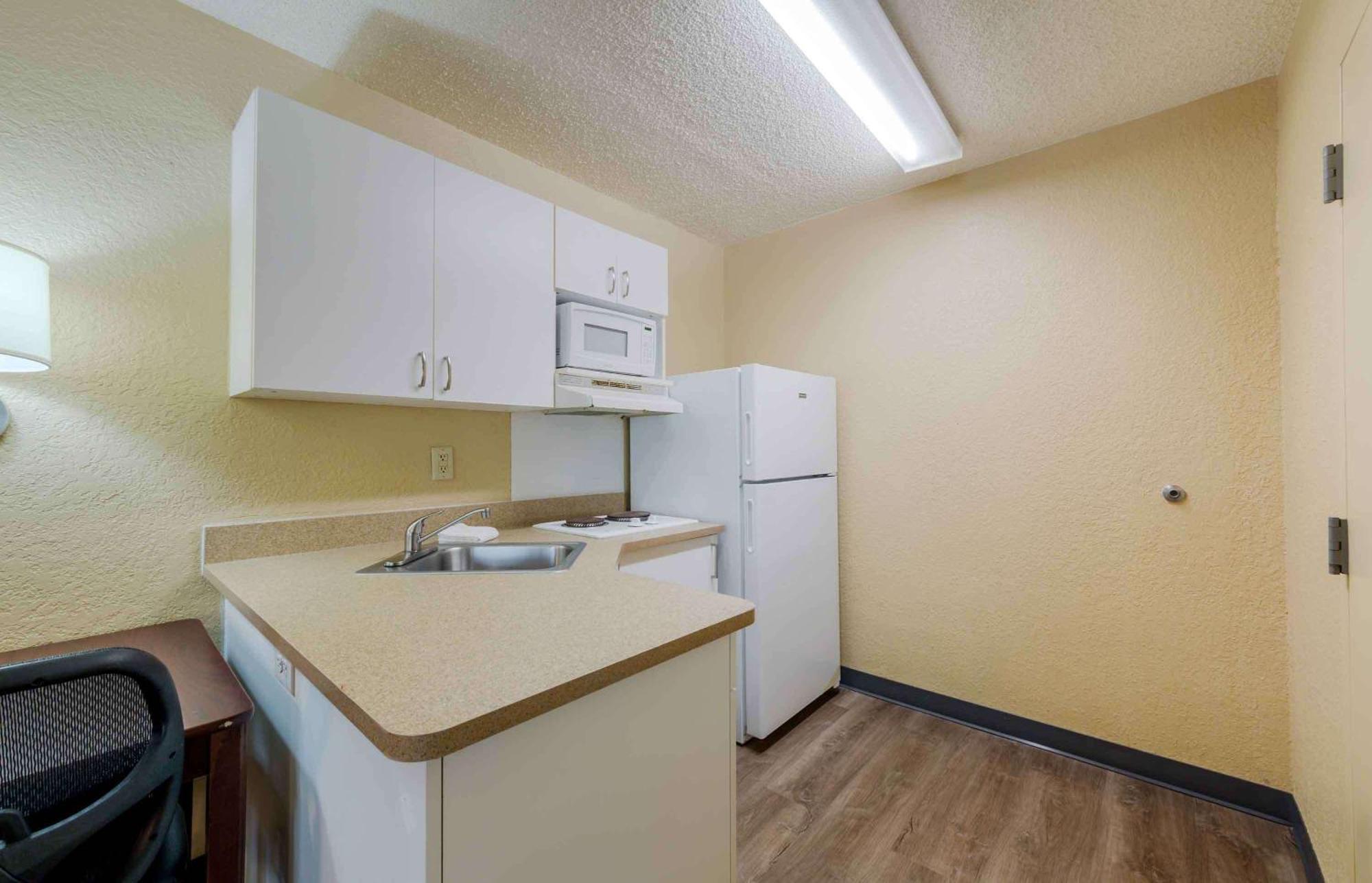 Extended Stay America Suites - Fort Lauderdale - Cypress Creek - Andrews Ave Oakland Park Exterior foto