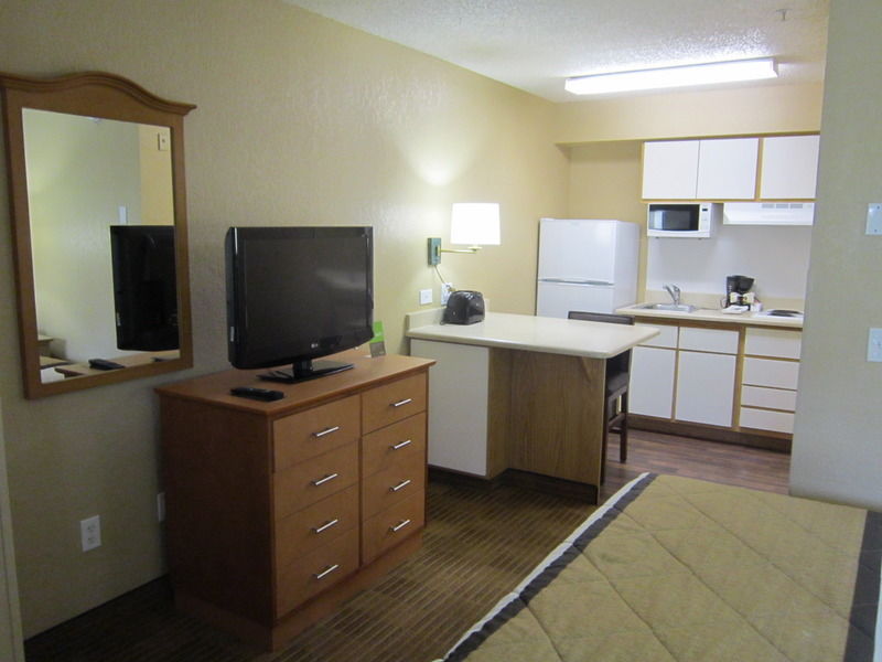 Extended Stay America Suites - Fort Lauderdale - Cypress Creek - Andrews Ave Oakland Park Exterior foto